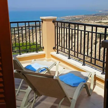 Theseus Village Ce13 דירה *